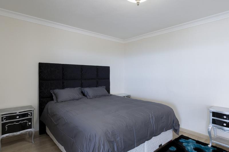 9 Bedroom Property for Sale in Gordon Heights Western Cape